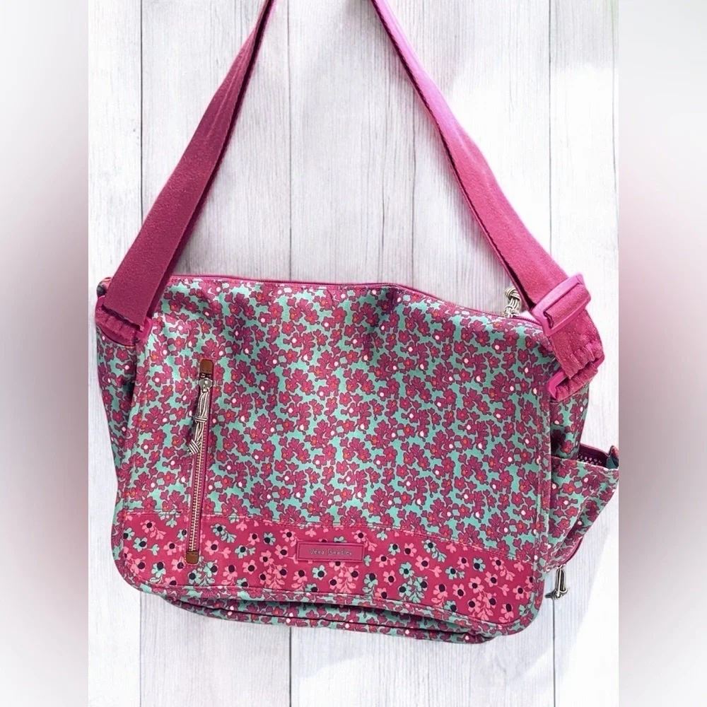 Vera Bradley  Falling Flowers MESSENGER School Travel Crossbody Bag 13x11x4 EUC